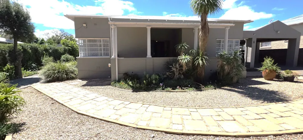 House for sale in Cradock - 1KK1754561 House for sale in Cradock - 1KK1754561