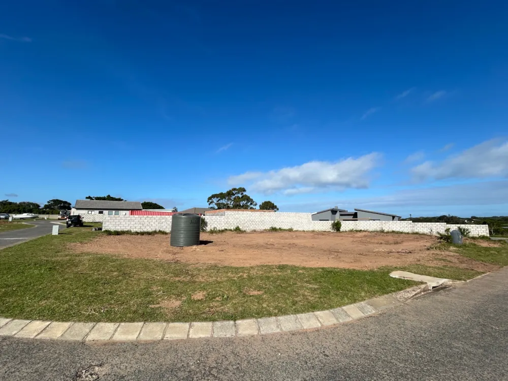 House for sale in Bushmans River Mouth - 1KO1754602