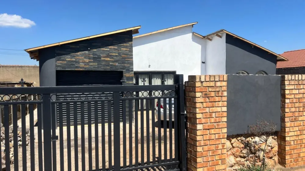 House for sale in Etwatwa - EN1754620