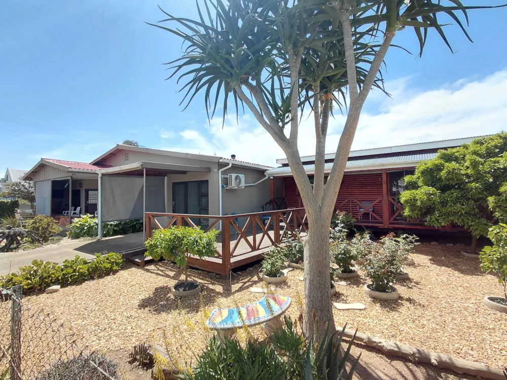 House for sale in Heidelberg, Garden Route - 1SR1754945 House for sale in Heidelberg, Garden Route - 1SR1754945