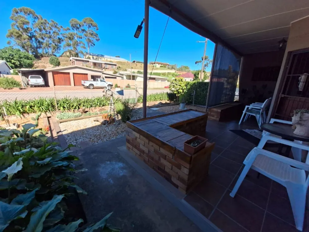 House for sale in Heidelberg, Garden Route - 1SR1754945 House for sale in Heidelberg, Garden Route - 1SR1754945