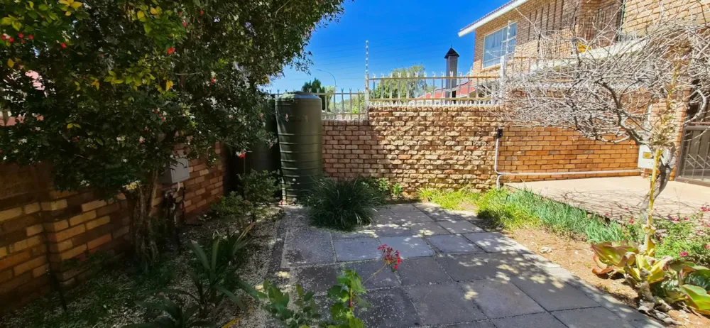 Townhouse for sale in Memorial Road Area - 1KJ1754673 Townhouse for sale in Memorial Road Area - 1KJ1754673