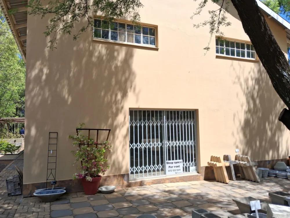 Commercial Building to rent in Langenhovenpark - 1BX1754691
