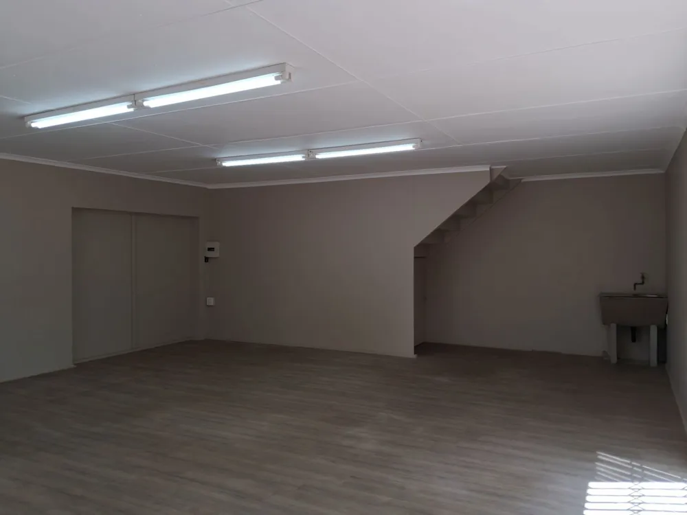 Commercial Building to rent in Langenhovenpark - 1BX1754691