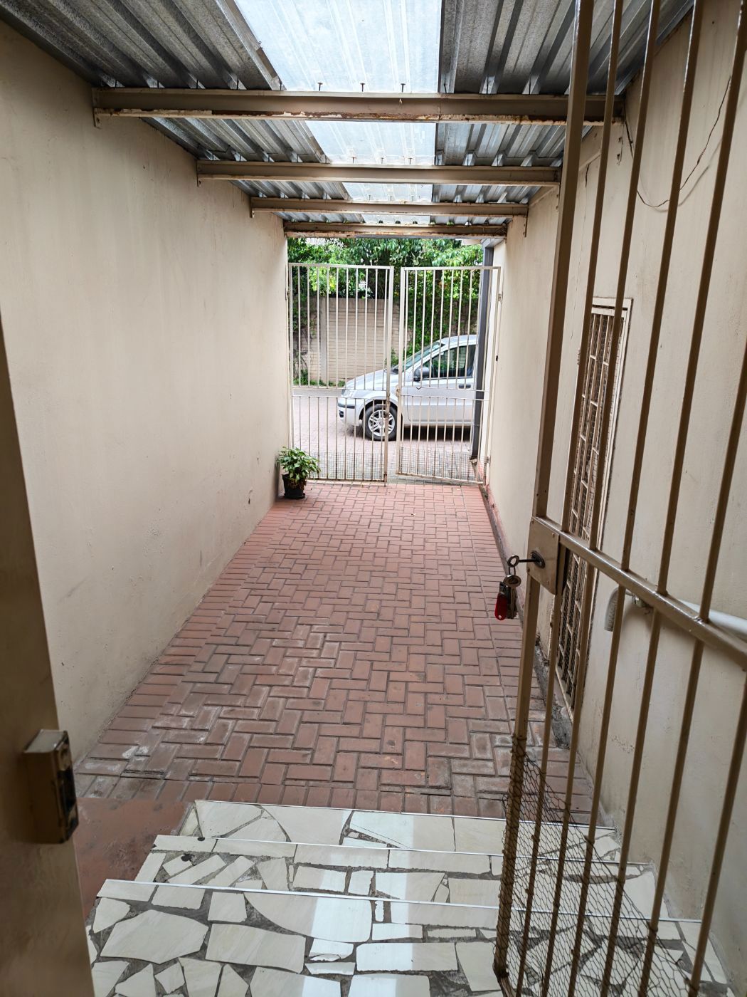 Townhouse to rent in Three Rivers Proper - 1VT1754769