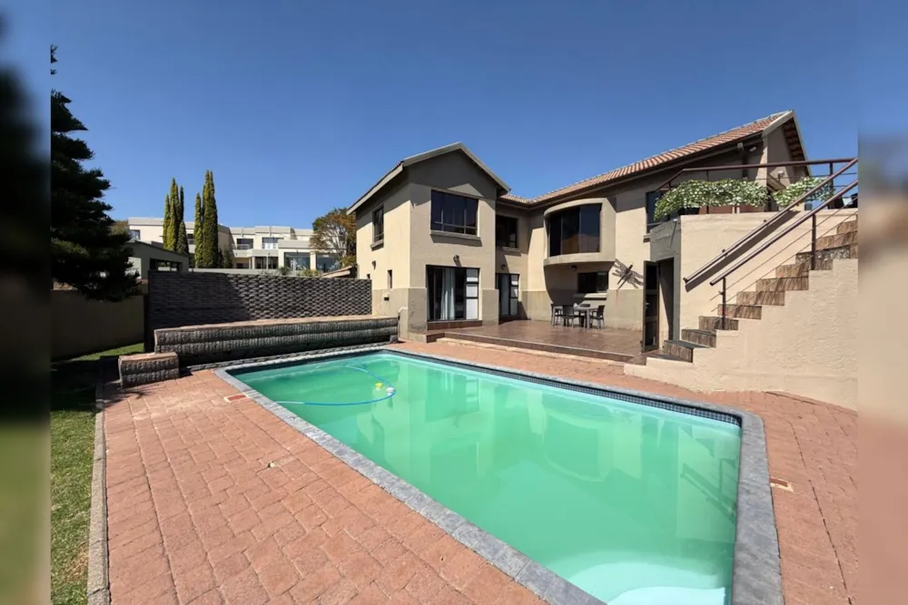 Golf estate house for sale in Bankenveld  - 1WD1754826