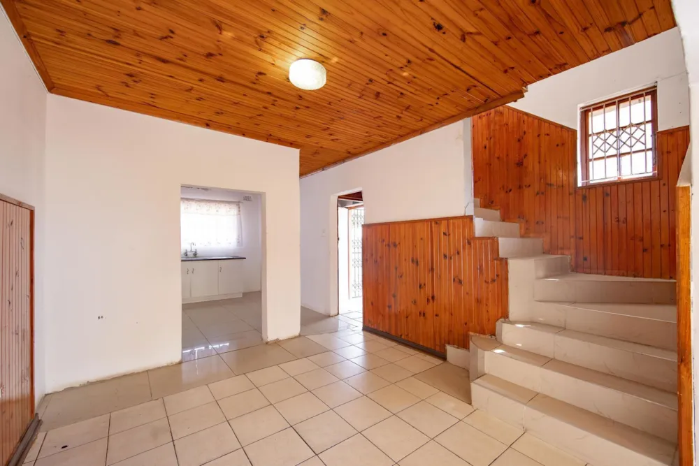 House for sale in Westcliff, Chatsworth - 1WP1754851