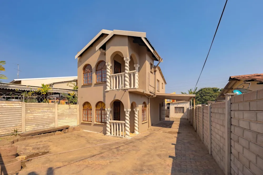 House for sale in Westcliff, Chatsworth - 1WP1754851 House for sale in Westcliff, Chatsworth - 1WP1754851