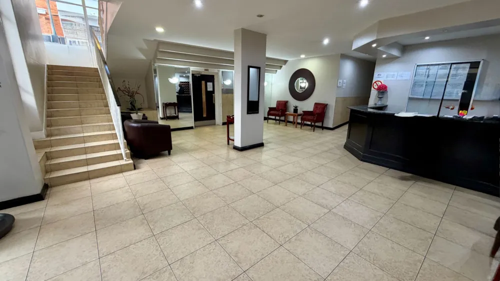 Studio apartment to rent in Illovo - JBL1754883 Studio apartment to rent in Illovo - JBL1754883