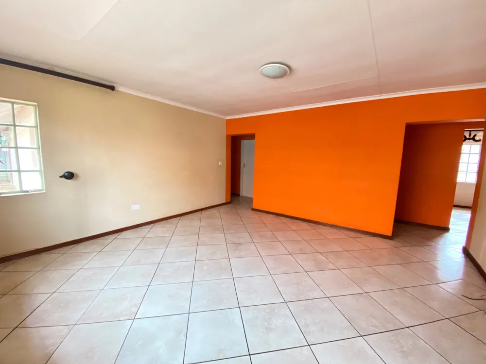 House for sale in Block 9, Botswana - 3BO1754889 House for sale in Block 9, Botswana - 3BO1754889