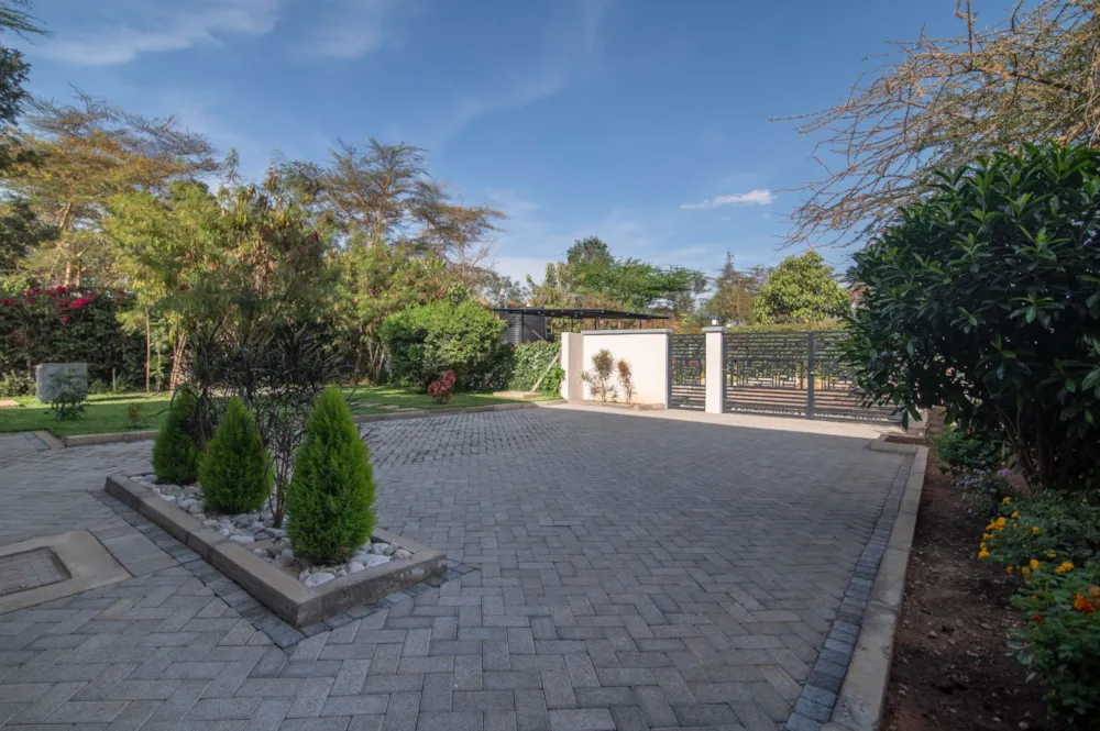House for sale in Athi River, Kenya - 3KE1754893