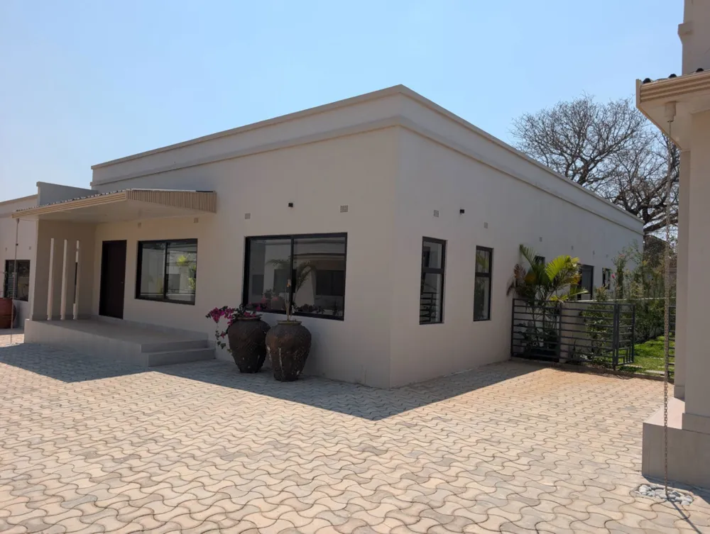 Security complex home to rent in Leopards Hill, Zambia - 3ZA1754930 Security complex home to rent in Leopards Hill, Zambia - 3ZA1754930