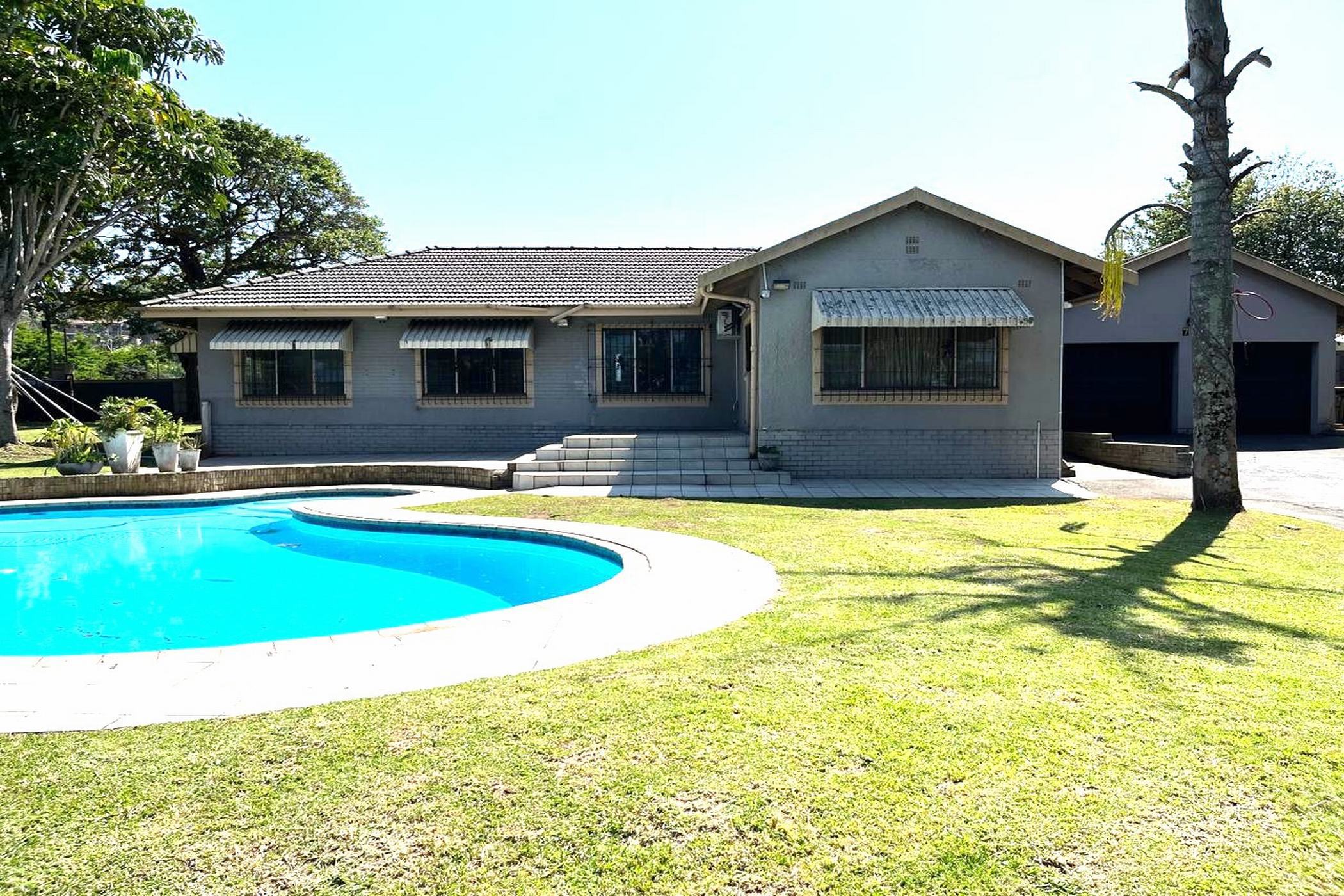 House to rent in Amanzimtoti - 1WB1755050