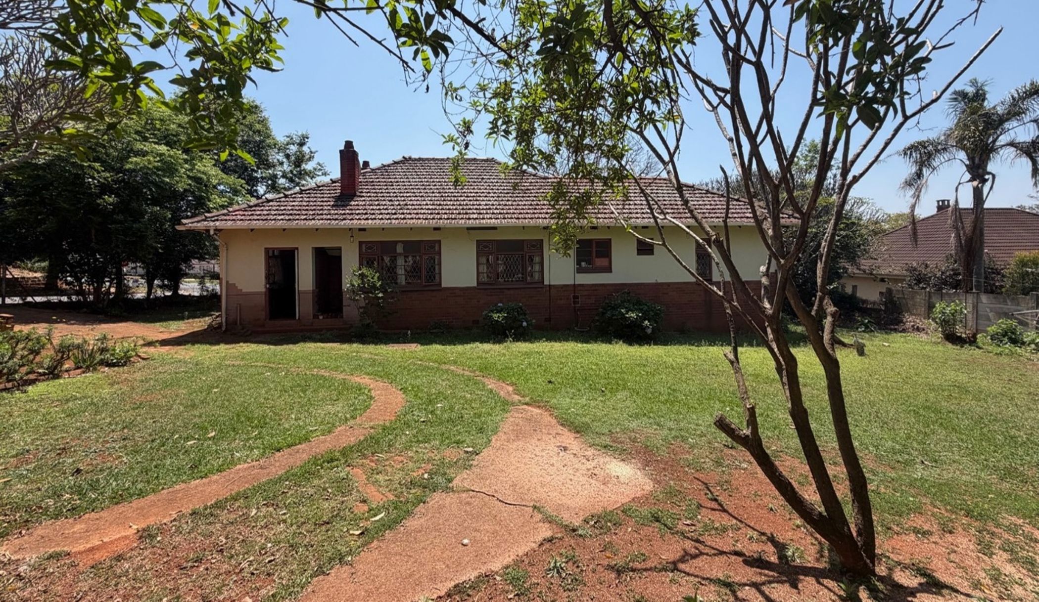 Single-storey house for sale in Clarendon - 1PM1755032