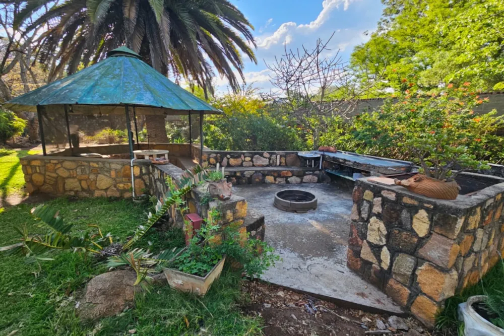 House for sale in Burnside, Bulawayo, Zimbabwe - 3ZB1754980 House for sale in Burnside, Bulawayo, Zimbabwe - 3ZB1754980