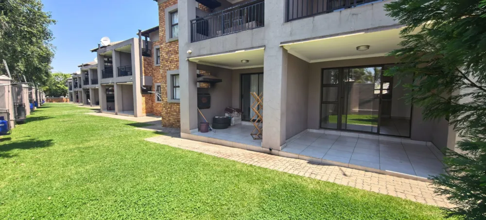 Apartment for sale in Helderwyk Estate - 1BJ1754988 Apartment for sale in Helderwyk Estate - 1BJ1754988