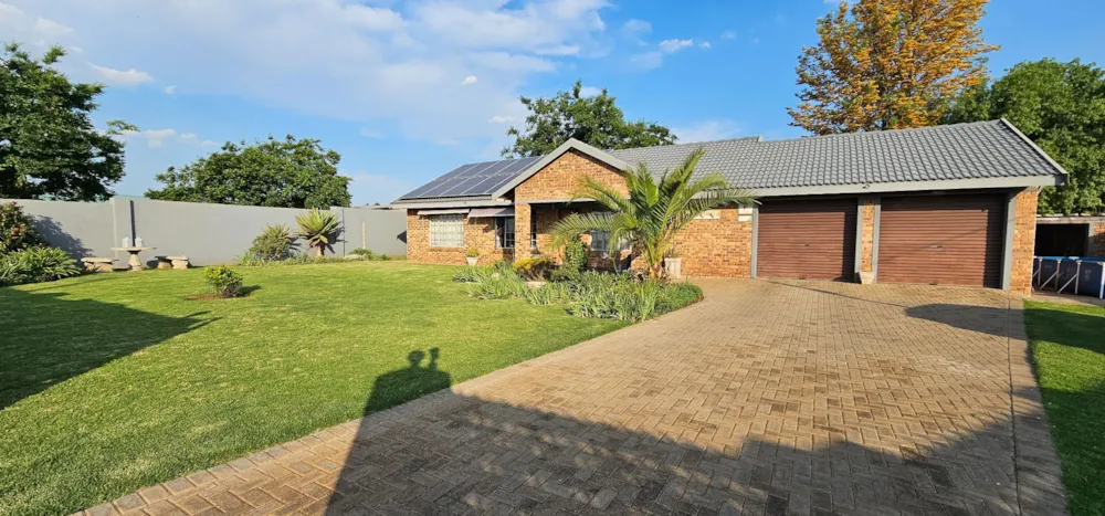 House for sale in Riversdale, Meyerton - 1VT1755515 House for sale in Riversdale, Meyerton - 1VT1755515