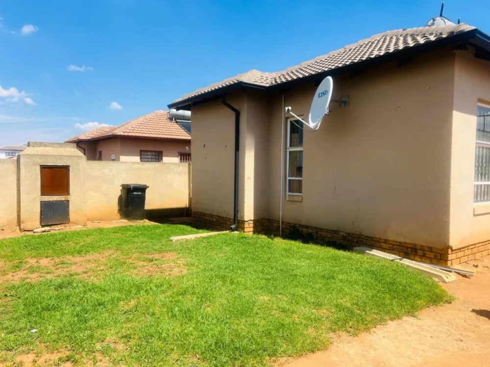 House for sale in Crystal Park - EN1755094