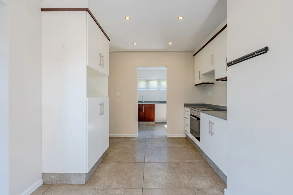 House to rent in Cotswold Downs Estate - 1KF1755135