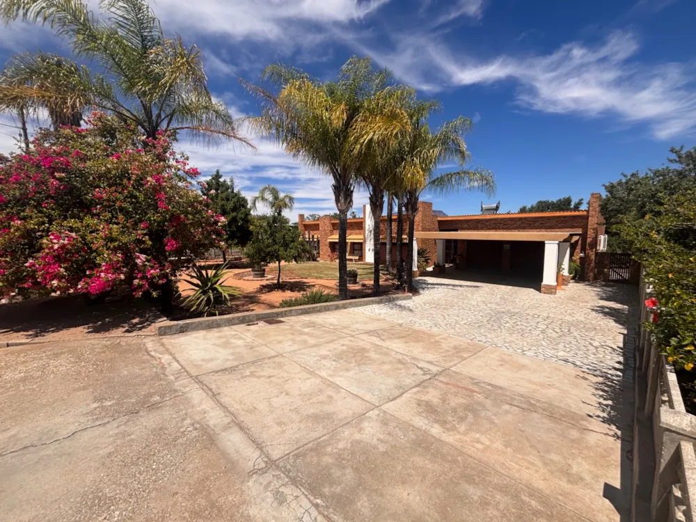 House for sale in Vanrhynsdorp - 1NA1755208 House for sale in Vanrhynsdorp - 1NA1755208