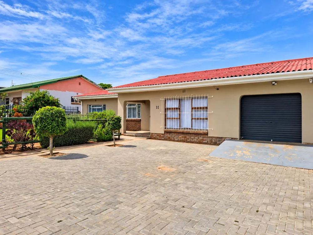 House for sale in Oudtshoorn South - 1OU1755221