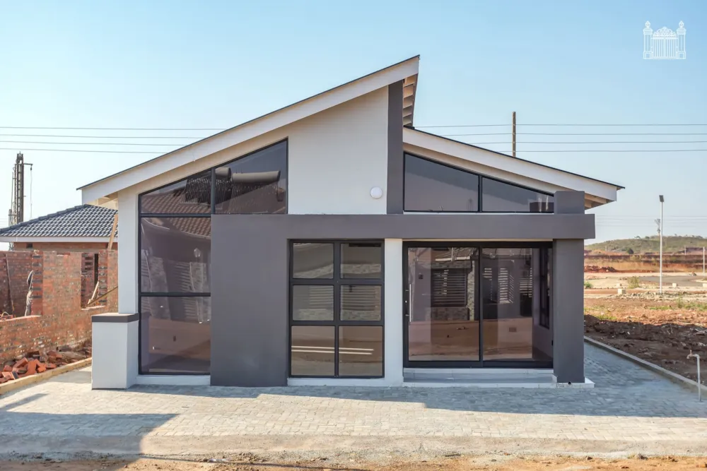 House for sale in Rainham, Zimbabwe - 3ZB1755272 House for sale in Rainham, Zimbabwe - 3ZB1755272