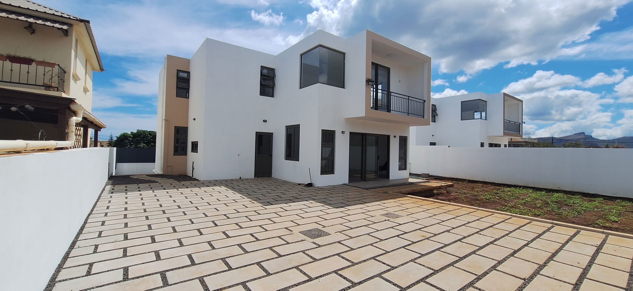 House for sale in Pointe aux Sables, Mauritius - MUR1755287