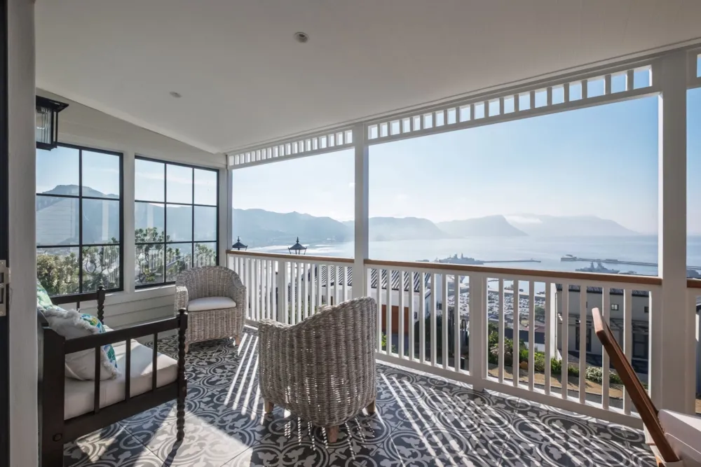 Single-storey house to rent in Simons Town - FHL1755344