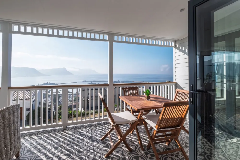 Single-storey house to rent in Simons Town - FHL1755344