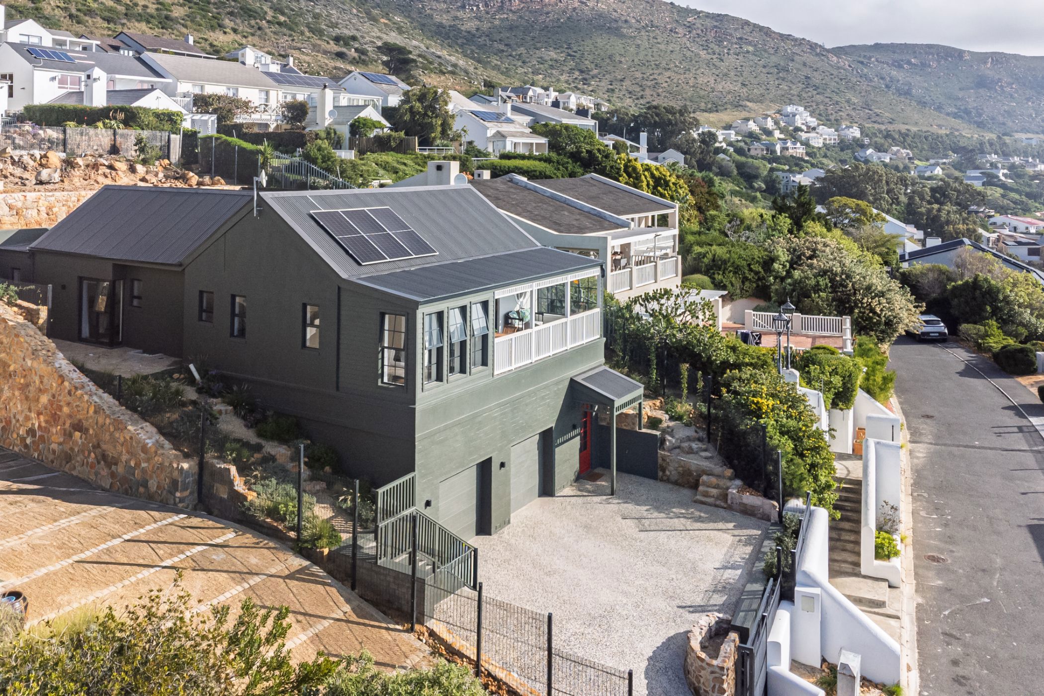 Single-storey house to rent in Simons Town - FHL1755344