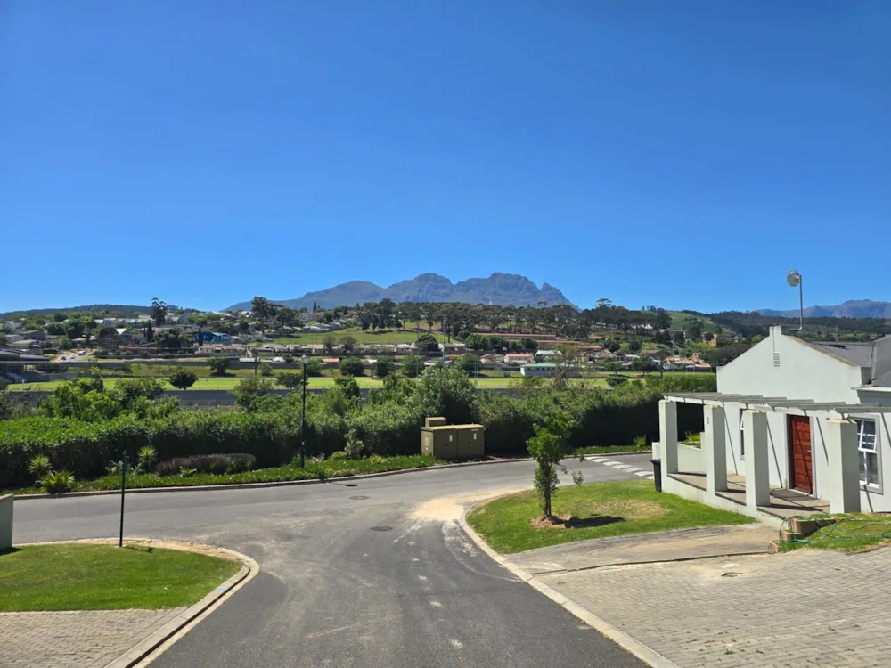Townhouse to rent in Stellenbosch - STL1755360 Townhouse to rent in Stellenbosch - STL1755360