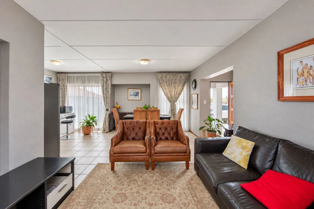 Double-storey cluster for sale in Heuwelsig, Centurion - CN1755442