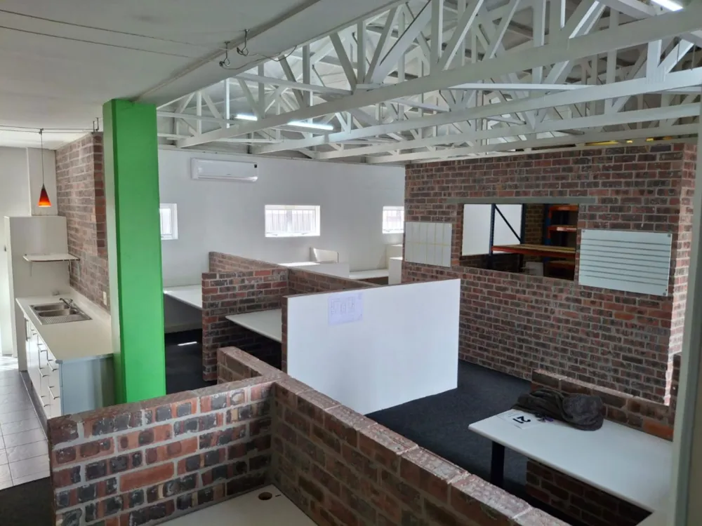 Commercial office for sale in Somerset West - SW1755486 Commercial office for sale in Somerset West - SW1755486