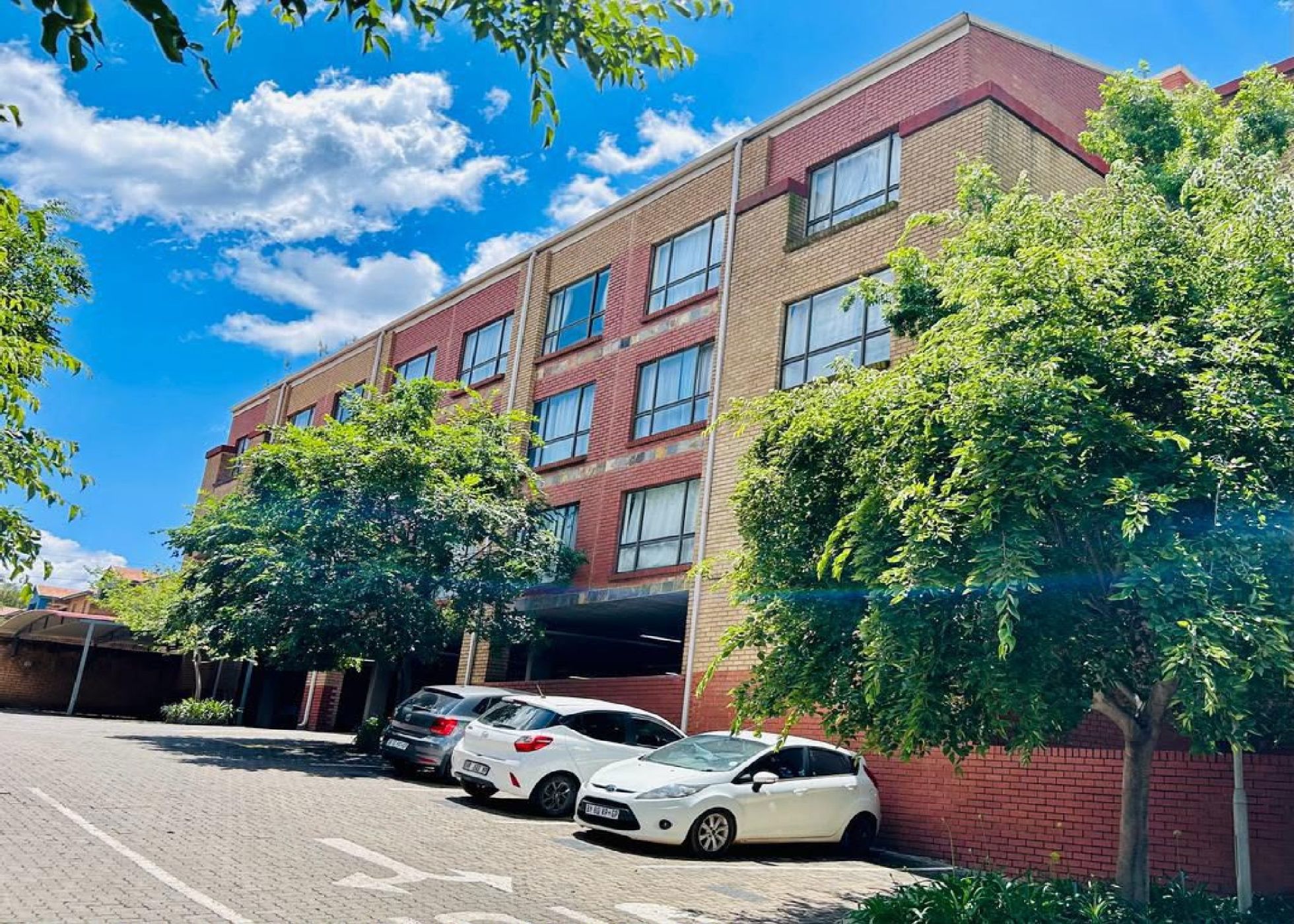 Bachelor apartment to rent in Witbank (eMalahleni) - 1WD1755533