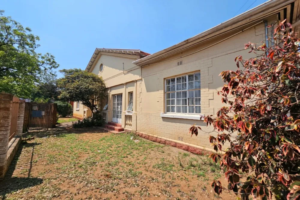 Commercial office for sale in Bulawayo, Zimbabwe - 3ZB1755559 Commercial office for sale in Bulawayo, Zimbabwe - 3ZB1755559