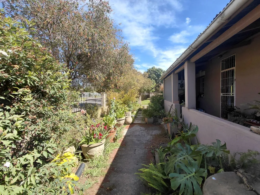 House for sale in Heidelberg, Garden Route - 1SR1755639 House for sale in Heidelberg, Garden Route - 1SR1755639