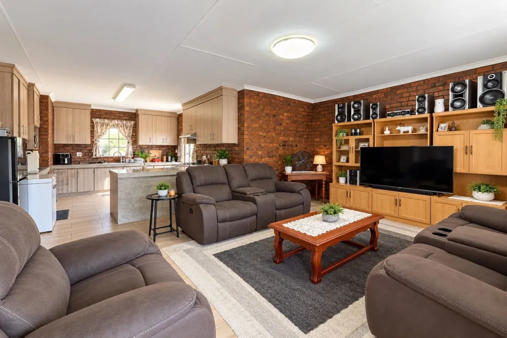 Townhouse for sale in Ermelo Central - 1EM1755634 Townhouse for sale in Ermelo Central - 1EM1755634