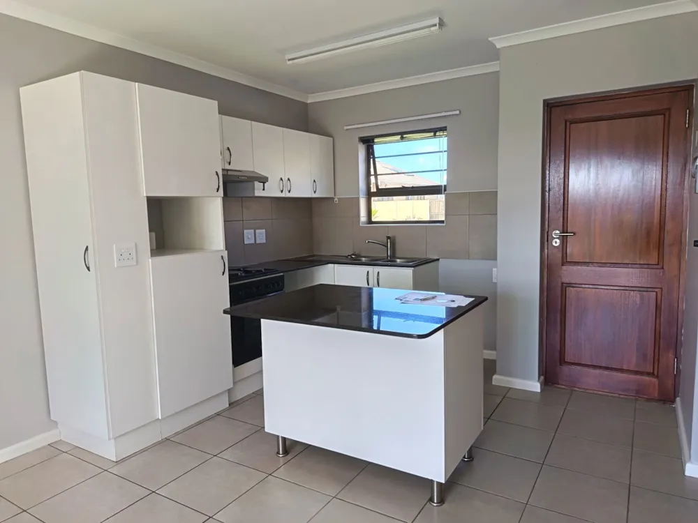 Townhouse to rent in Sherwood, Port Elizabeth, Gqeberha - 1PLZ1755638 Townhouse to rent in Sherwood, Port Elizabeth, Gqeberha - 1PLZ1755638