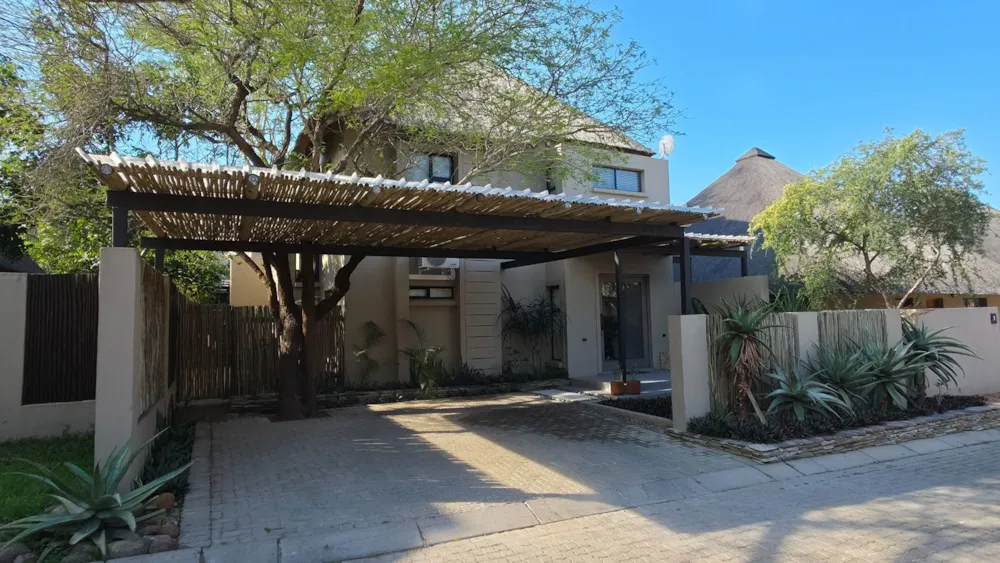 House for sale in Hoedspruit Wildlife Estate - 1HS1756424 House for sale in Hoedspruit Wildlife Estate - 1HS1756424