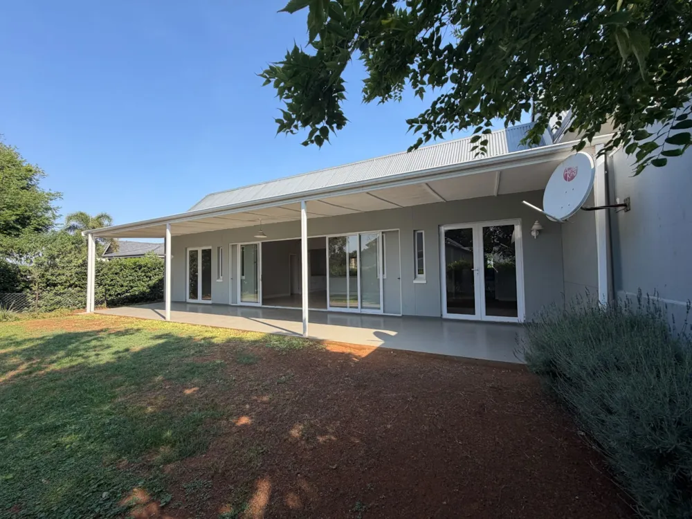 Townhouse to rent in Clarendon - 1PM1755702