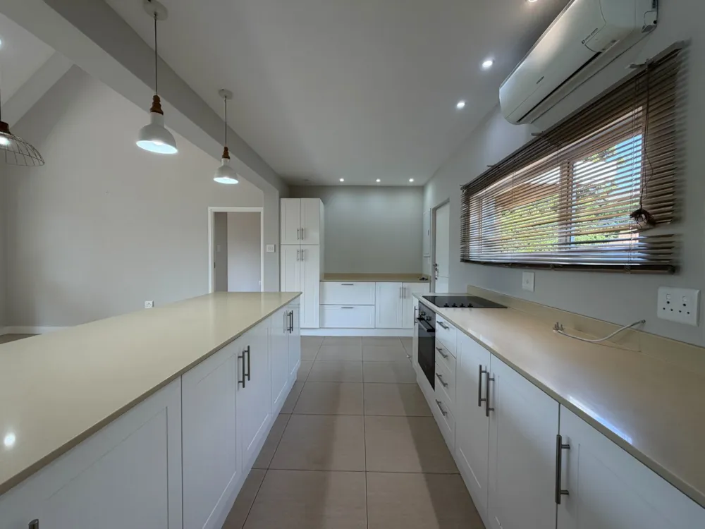 Townhouse to rent in Clarendon - 1PM1755702