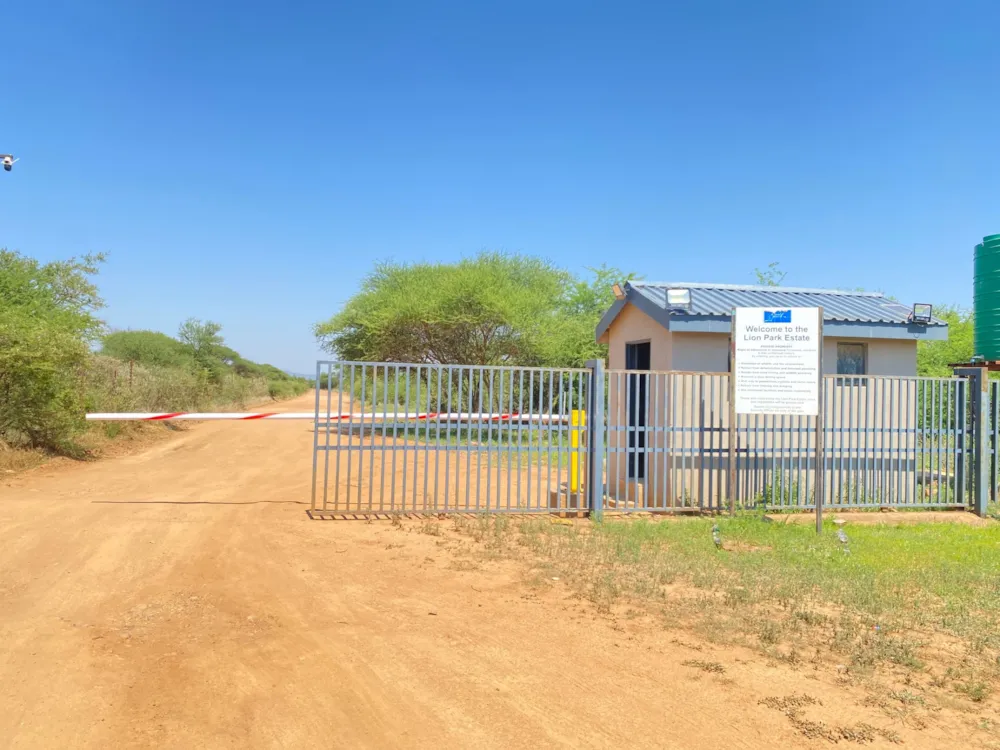 Residential vacant land for sale in Lion Park, Botswana - 3BO1755717 Residential vacant land for sale in Lion Park, Botswana - 3BO1755717