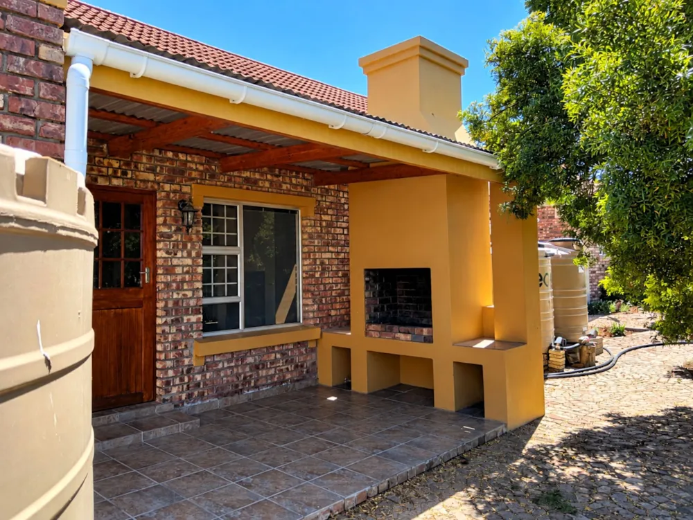 Townhouse for sale in Wesbank, Oudtshoorn - 1OU1755739 Townhouse for sale in Wesbank, Oudtshoorn - 1OU1755739