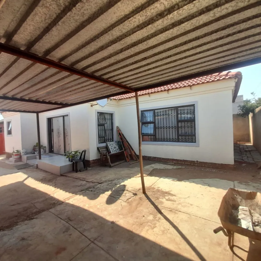 House for sale in Soshanguve East - PTM1755797 House for sale in Soshanguve East - PTM1755797