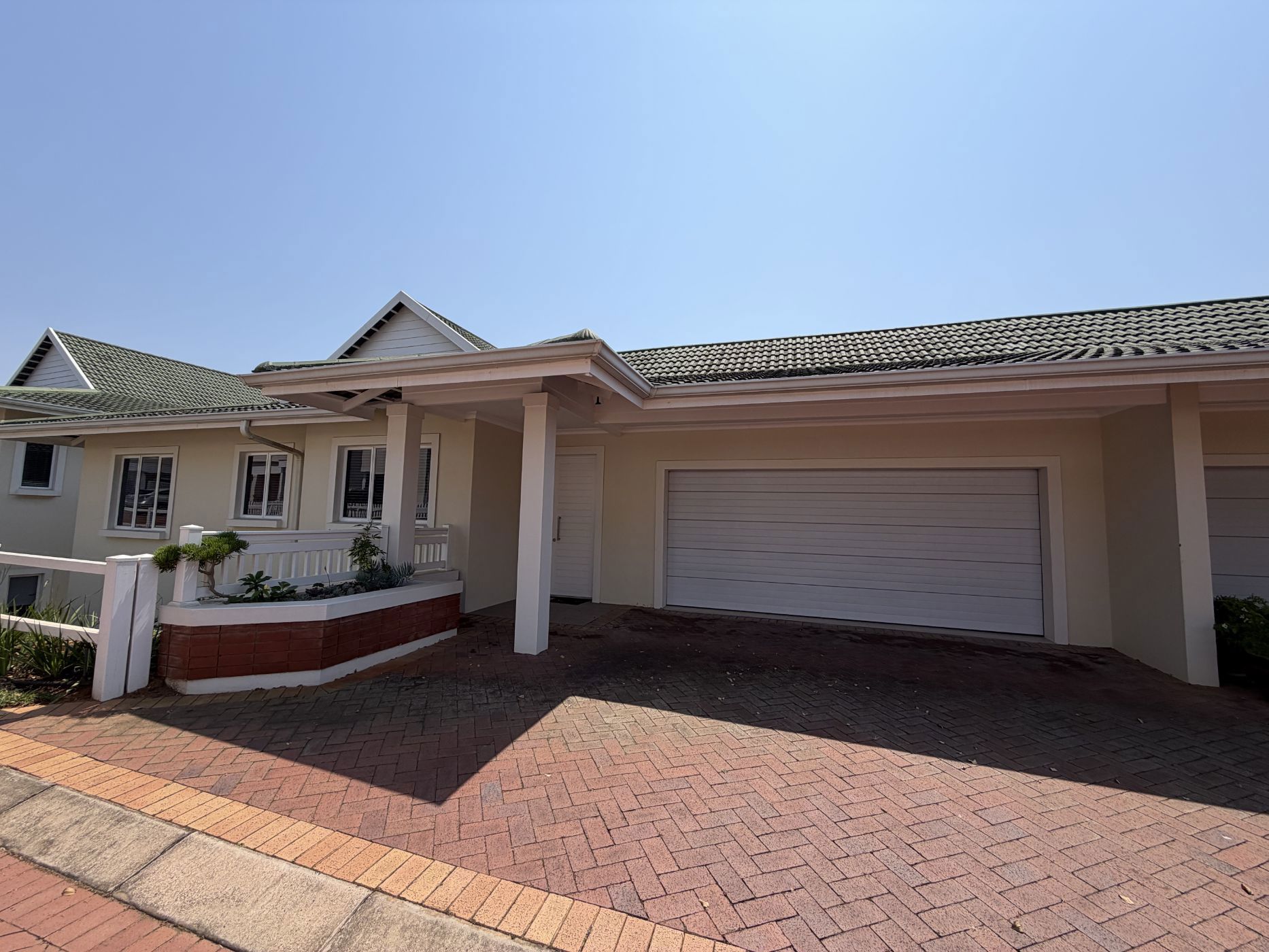 Retirement apartment for sale in Mount Edgecombe Retirement Village - 1MT1756042