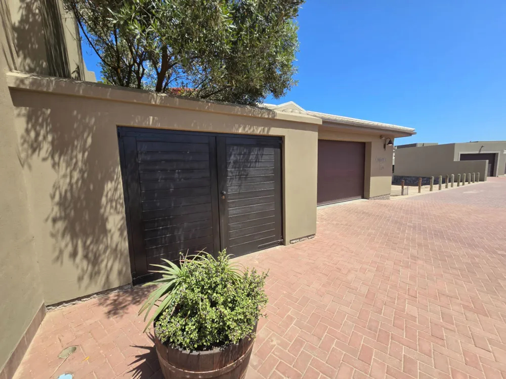 House for sale in Long Beach, Namibia - 3NM1756114 House for sale in Long Beach, Namibia - 3NM1756114