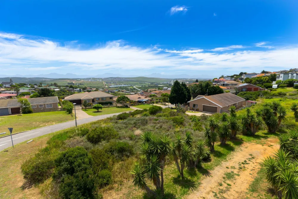 Residential vacant land for sale in Hartenbos Heuwels - 1MB1756314