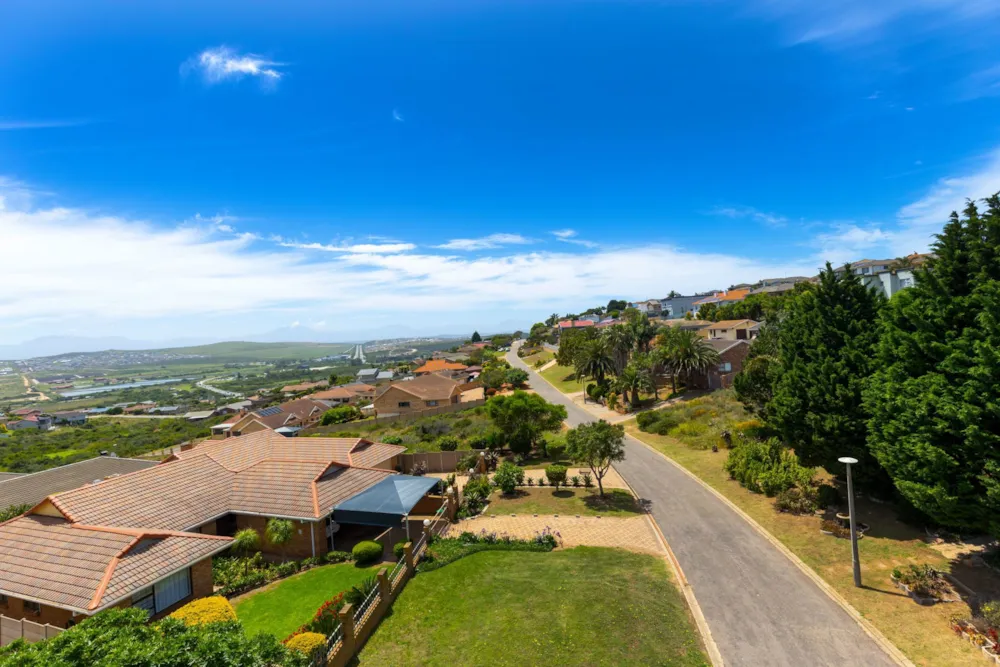 Residential vacant land for sale in Hartenbos Heuwels - 1MB1756314