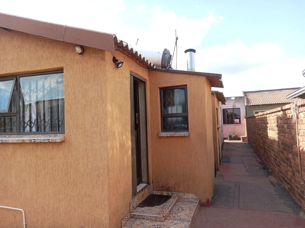House for sale in Sebokeng - 1VT1756099 House for sale in Sebokeng - 1VT1756099