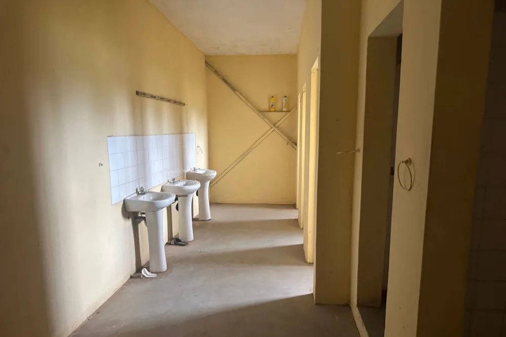 Commercial Building for sale in Bilene, Mozambique - 3MQ1756323